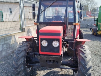 Kolový traktor Zetor 7245