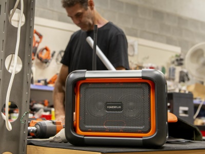 POWDP8061 - Aku stavební rádio 20V  plus  220V (bez AKU)