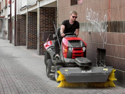 Zametací kartáč