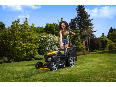 Riwall PRO RPM 5155 PRO - multifunkční travní sekačka 4 v 1 s benzinovým motorem a pojezdem