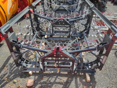 Luční brány 4-řadé hydraulicky skládané APW SNR 4000