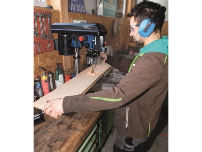 Scheppach DP 16 SL - stojanová vrtačka s křížovým laserem