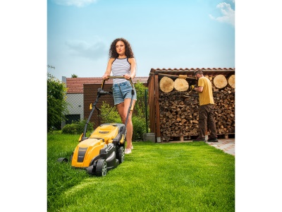 Riwall PRO REM 3817 - travní sekačka s elektrickým motorem 2 v 1