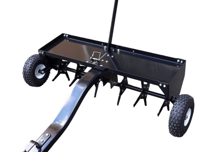 Riwall PRO RPA 102 T - přívěsný provzdušňovač trávníku 102 cm