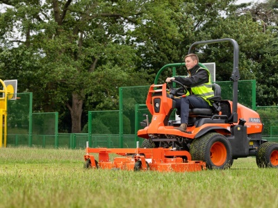 Traktorová sekačka F251 (2WD)