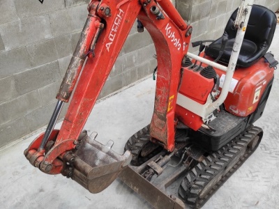 Minibagr Kubota K008-3