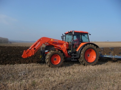Kubota M 130 X