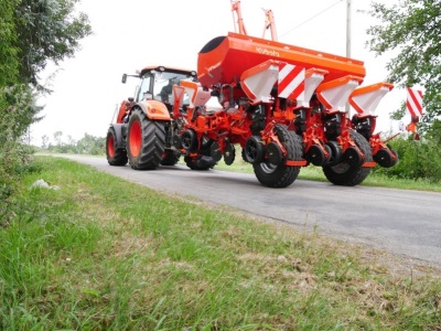 Přesný secí stroj Kubota PP1601