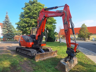 Minibagr Kubota KX 080-4