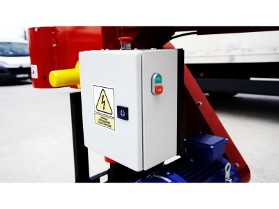 Špalíkovač s elektrickým pohonem Model RPE-120 Remet (11 kW) + Podvozek pro ruční přepravu