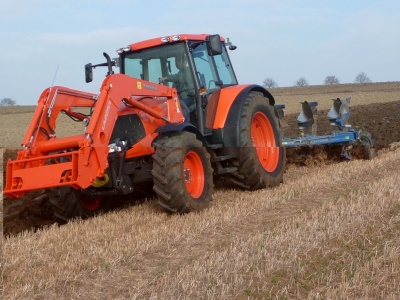 Kubota M 130 X
