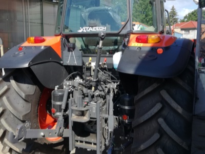 Traktor Kubota M9960