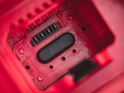 CRAMER Nabíječka 6 slotů 82C6