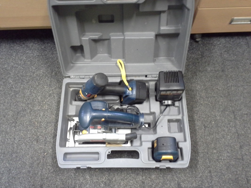 Acu Ryobi nářadí- okružní pila 150mm+vrtačka +2x baterie 18V+nabíječka