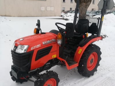 Kubota B1181