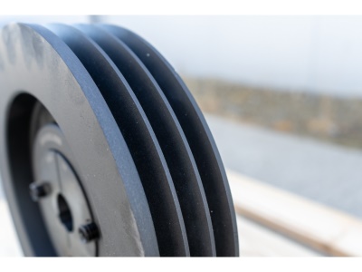 Setrvačník 24kg, pro 3 řemeny 17mm (s krytem)