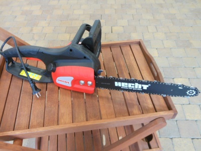 Elektrická pila - Hecht 1835