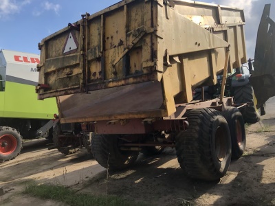 Sklápěcí přívěs Peecon KW 130