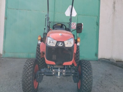 Traktor Kubota B2261 H Rops