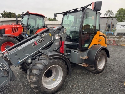 Teleskopický nakladač Giant V761T 