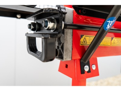 Horizontální hydraulický štípač 7T E 