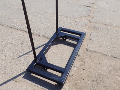 ÚCHYT SE ŠPICEMI (závěs EURO nebo AVANT)