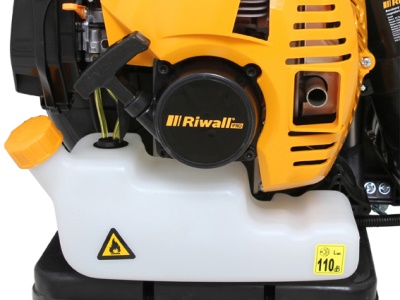 Riwall PRO RPSD 52 - benzínový rosič zádový 14 l
