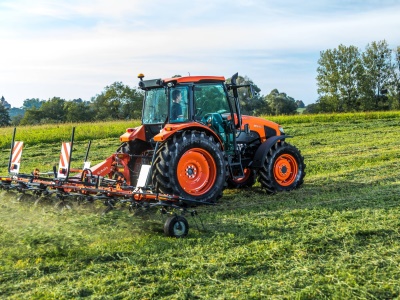 Zemědělský traktor Kubota M5112