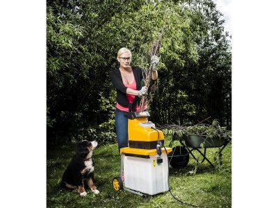 Riwall PRO RES 3044 B - elektrický válcový drtič 3000 W s transparentním boxem