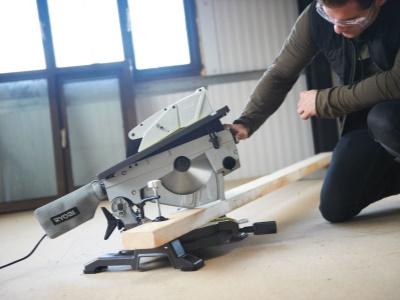 Ryobi RTMS1800-G - stolová pokosová pila s elektrickým motorem