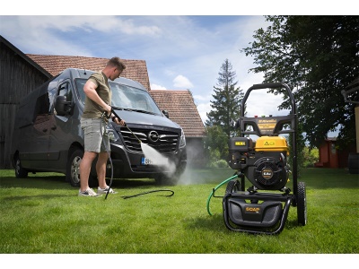 Riwall PRO RPPW 250 SET - benzínová tlaková myčka 250 barů s příslušenstvím