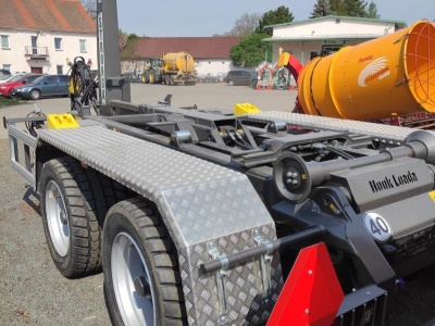 Kontejnerový nosič STRONGA HookLoada HL140DT