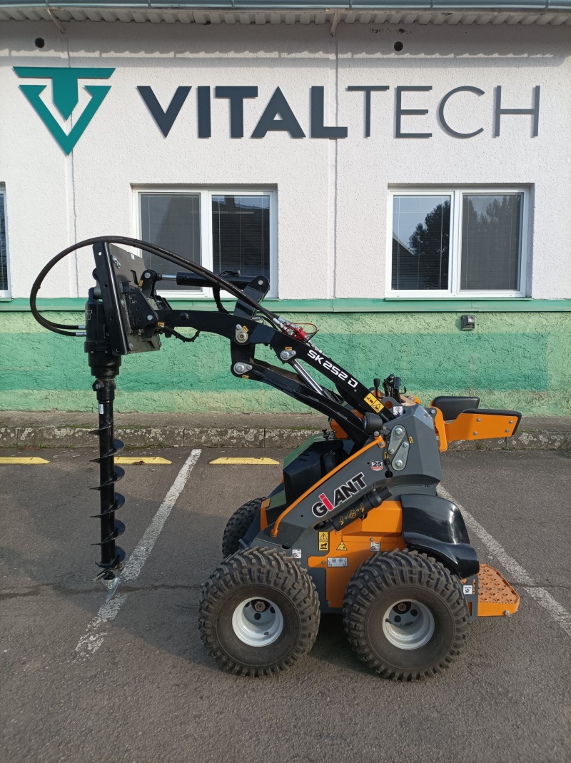 Vrtací zařízení k nakladači Giant