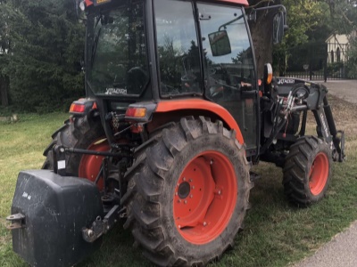 Kubota L2501 s čelní nakladačem Q180 Euro a závažím 500 kg