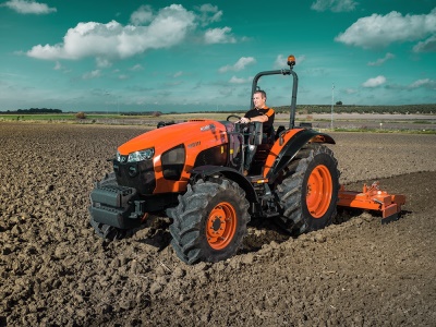 Zemědělský traktor Kubota M5112