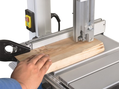 Scheppach HBS 261 - pásová pila