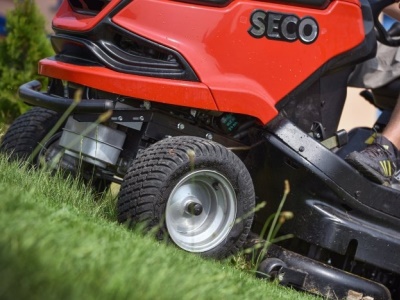 Zahradní traktor Seco Starjet UJ 102-24 (P4) 4x4