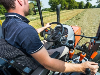 Zemědělský traktor Kubota M4063 ROPS