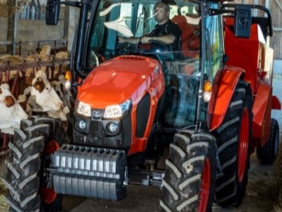 Zemědělský traktor Kubota M5112