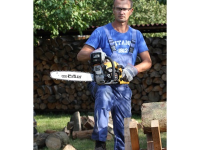 Riwall PRO RPCS 6250 - řetězová pila s benzínovým motorem 62 ccm