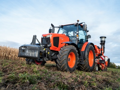 Zemědělský traktor Kubota M6131U