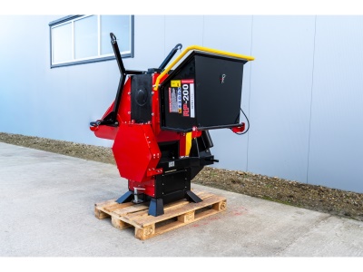 Špalíkovač za traktor PTO - Model RP-200 BIG BAG