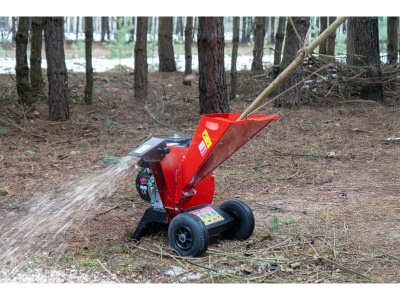 Diskový štěpkovač RTS-300 Remet (spalovací motor 7 HP)