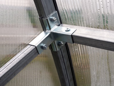 Zahradní polykarbonátový skleník KIN STRELKA 8x3m PC 4mm