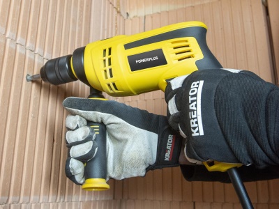 POWX0281 - Elektrická vrtačka s příklepem 1050 W