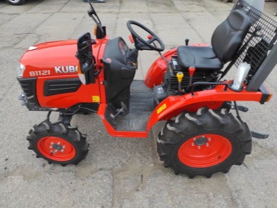 Malotraktor Kubota B1121