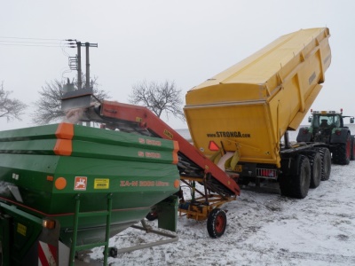 Traktorový návěs STRONGA BulkLoada BL800