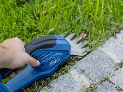 Scheppach C-HTGS200-X - 20 V IXES aku nůžky na trávu a keře (bez baterie a nabíječky)