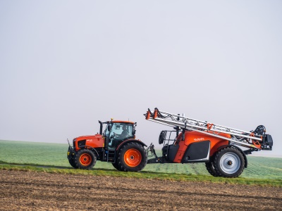 Zemědělský traktor Kubota M6111U