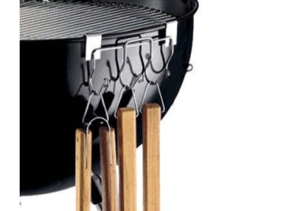 Závěsná lišta na náčiní, vhodná pro grily na dřevěné uhlí